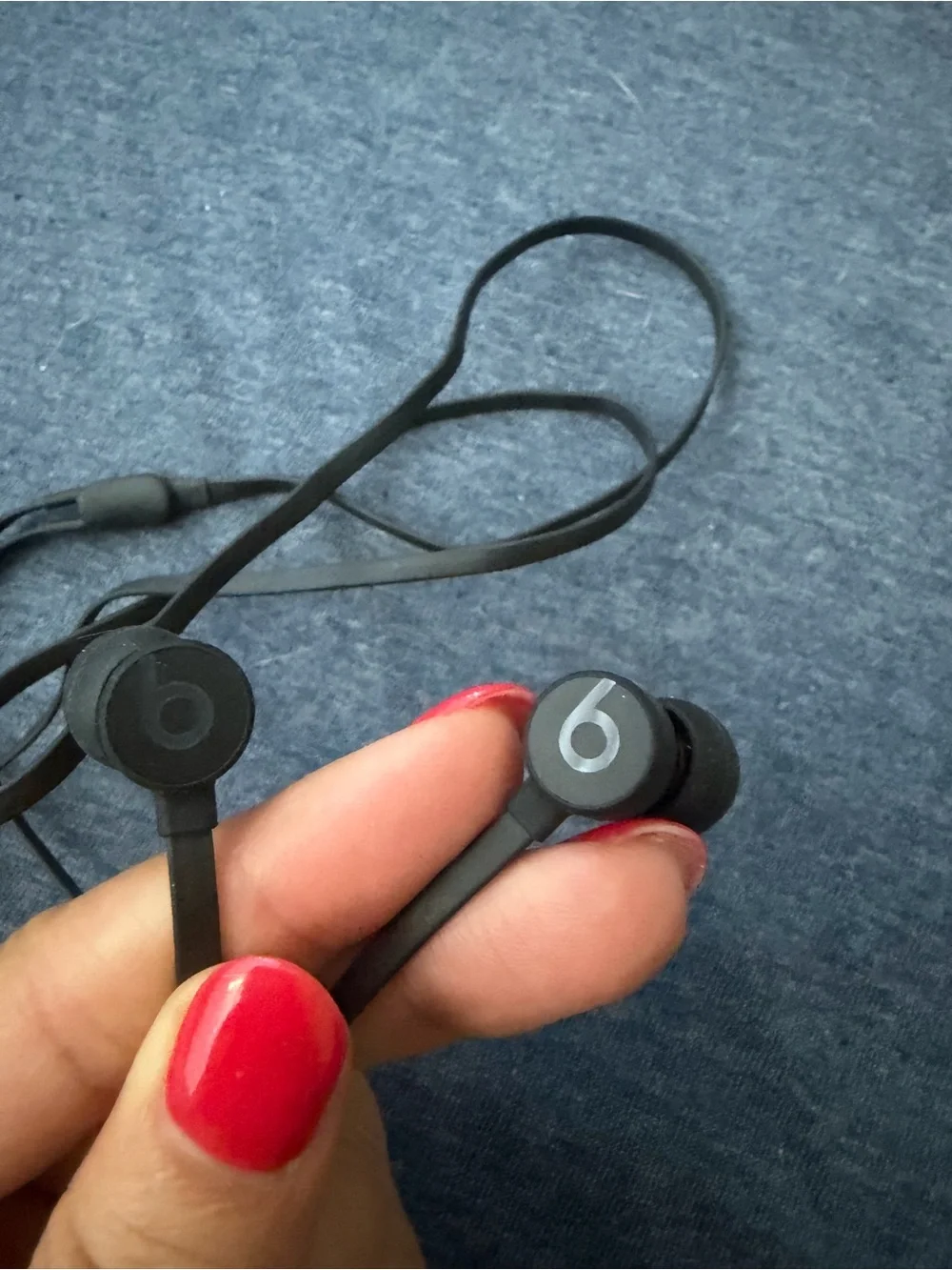 Beats Lightning In-Ear Headphones - Black